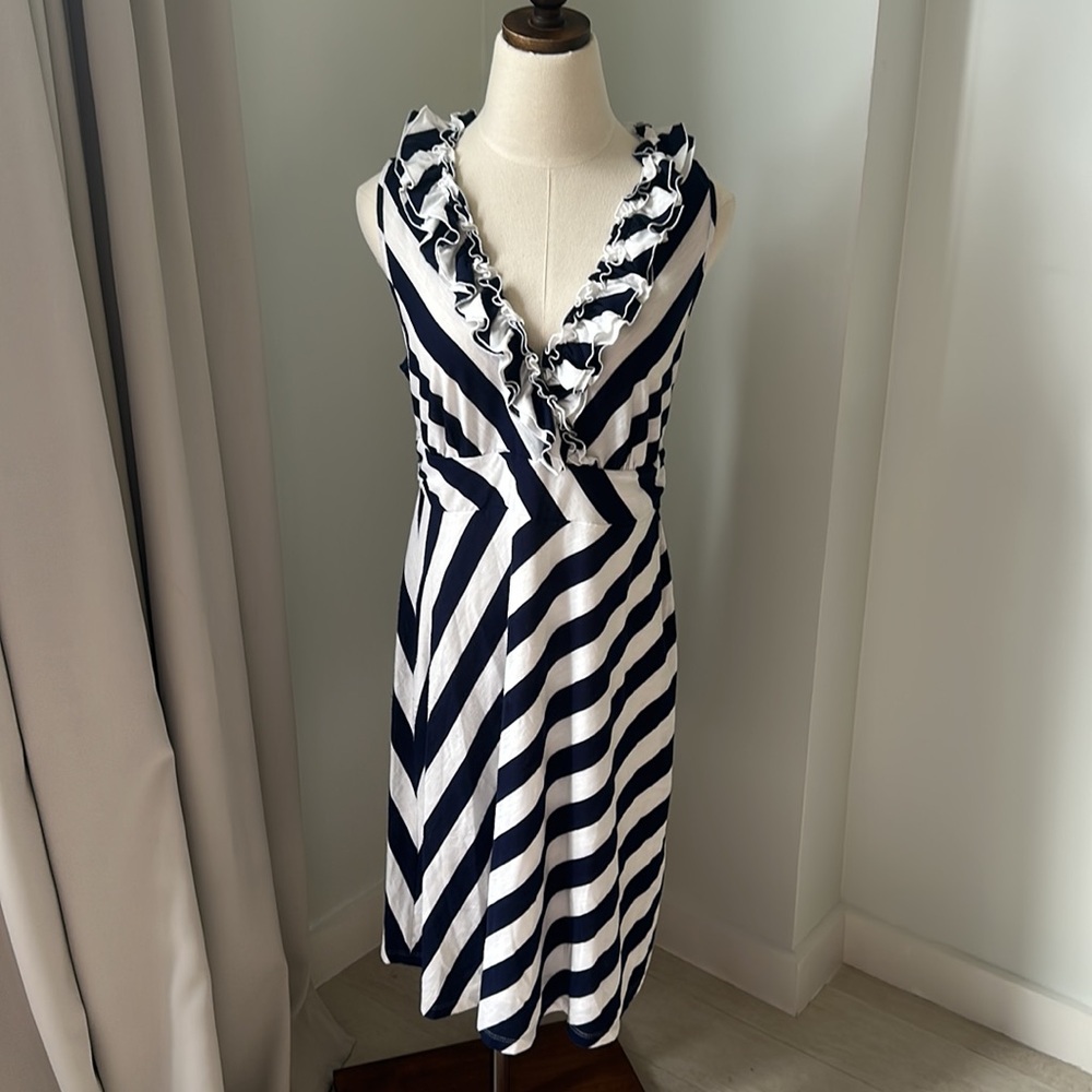 INC international concepts dress size large white and navy blue